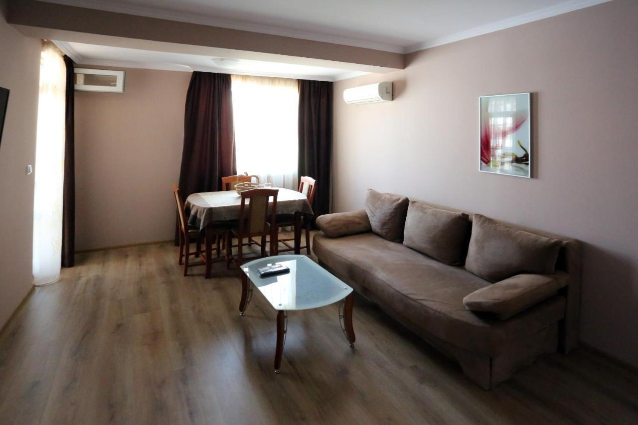 Apartments Dani Pomorie Exterior photo