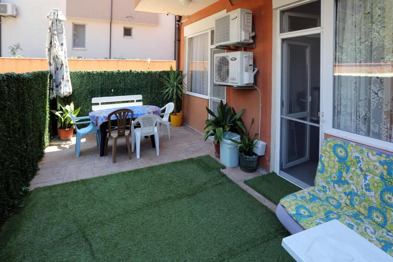Apartments Dani Pomorie Exterior photo